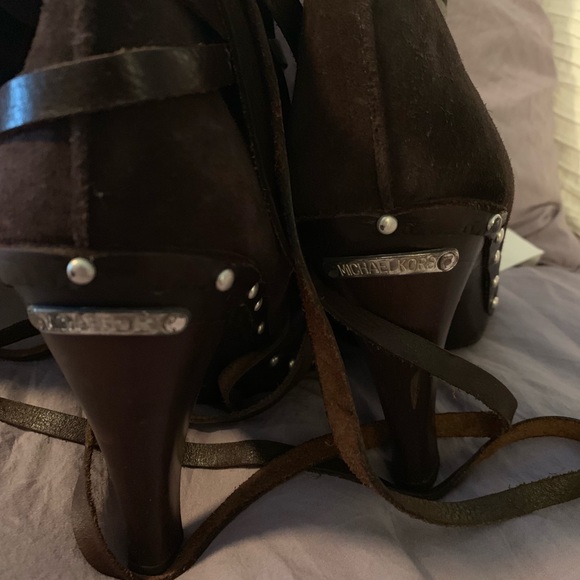 Boots - Picture 2 of 5